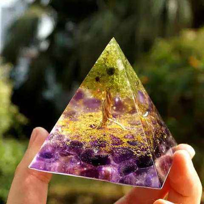 Natural Tiger Eye Orgone Pyramid – Healing Crystal Resin Energy Orgonite Pyramid for Meditation, Feng Shui & Home Decor